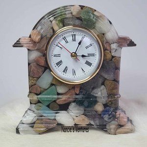 Small Mantle Desk Home Accent Clock Battery Operated